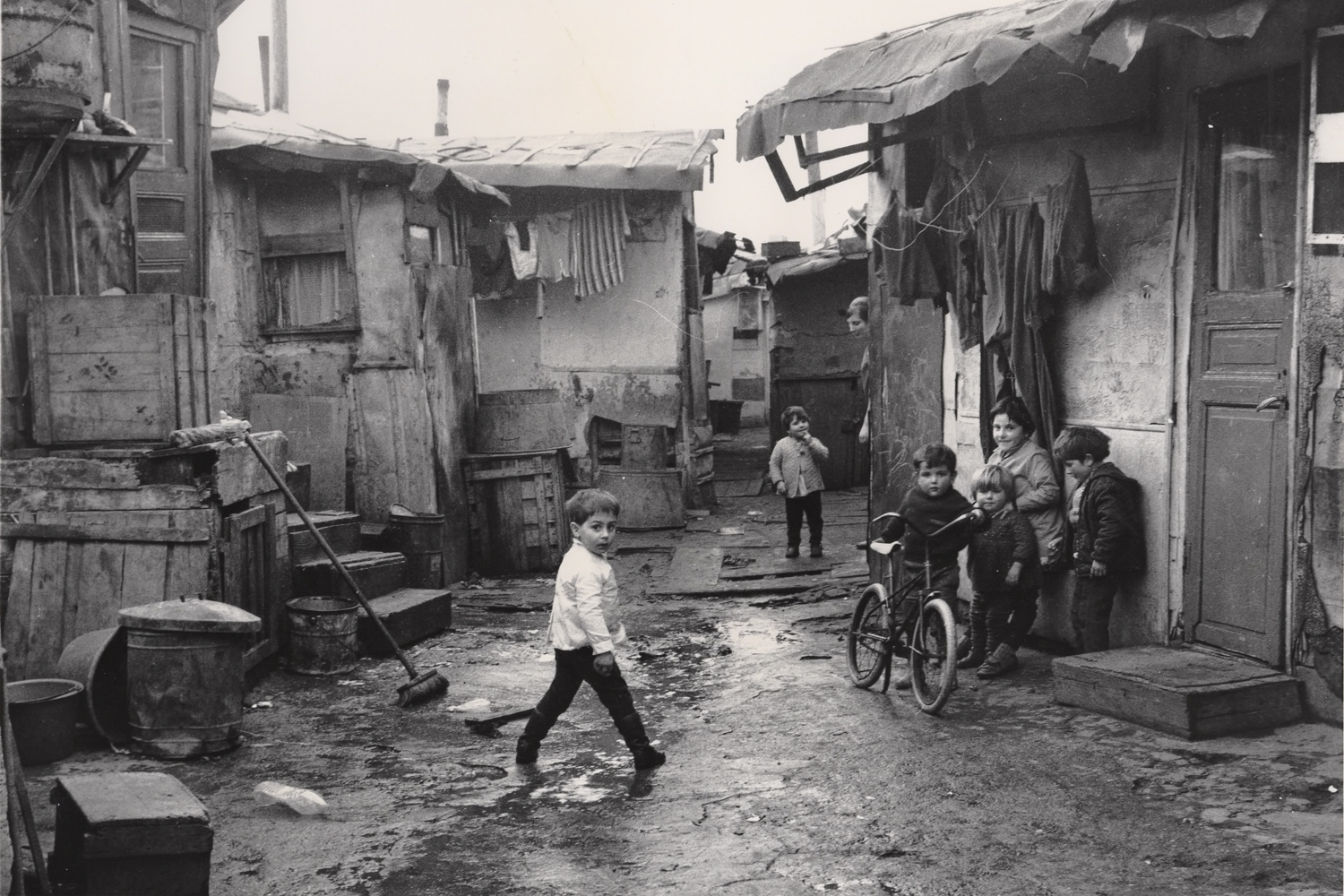 70 ANS DE BIDONVILLE